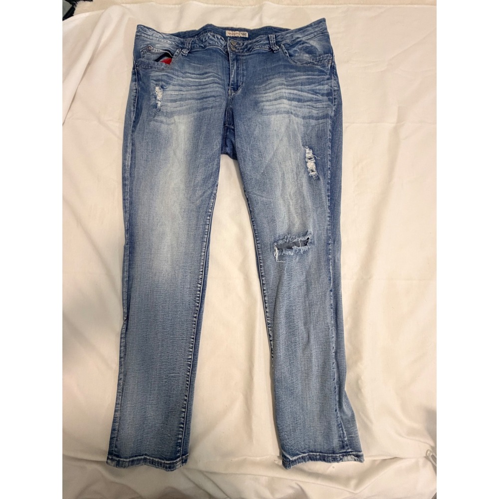 YMI WannaBettaButt Distressed Skinny Jeans Blue Medium Wash Ripped Knee 21x30
